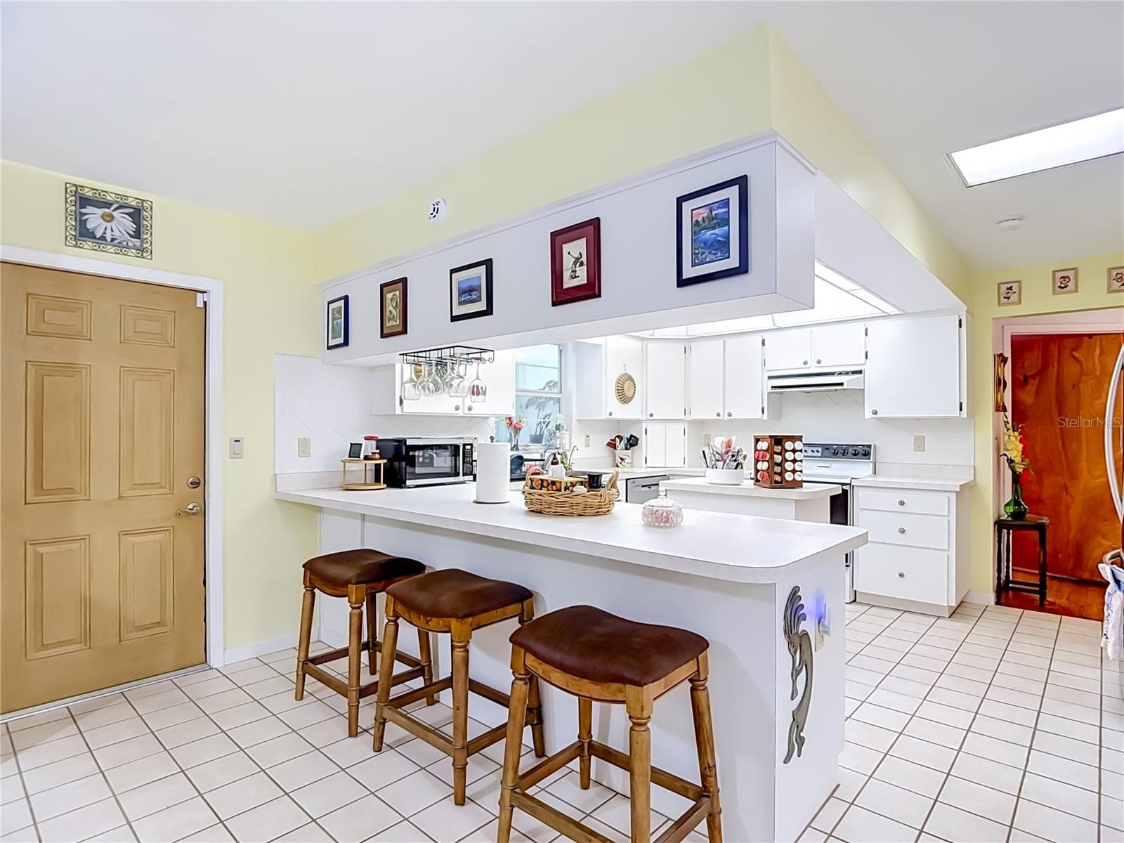Single Family Residence at 40312 SUNBURST DR, DADE CITY, photo 5 of 75