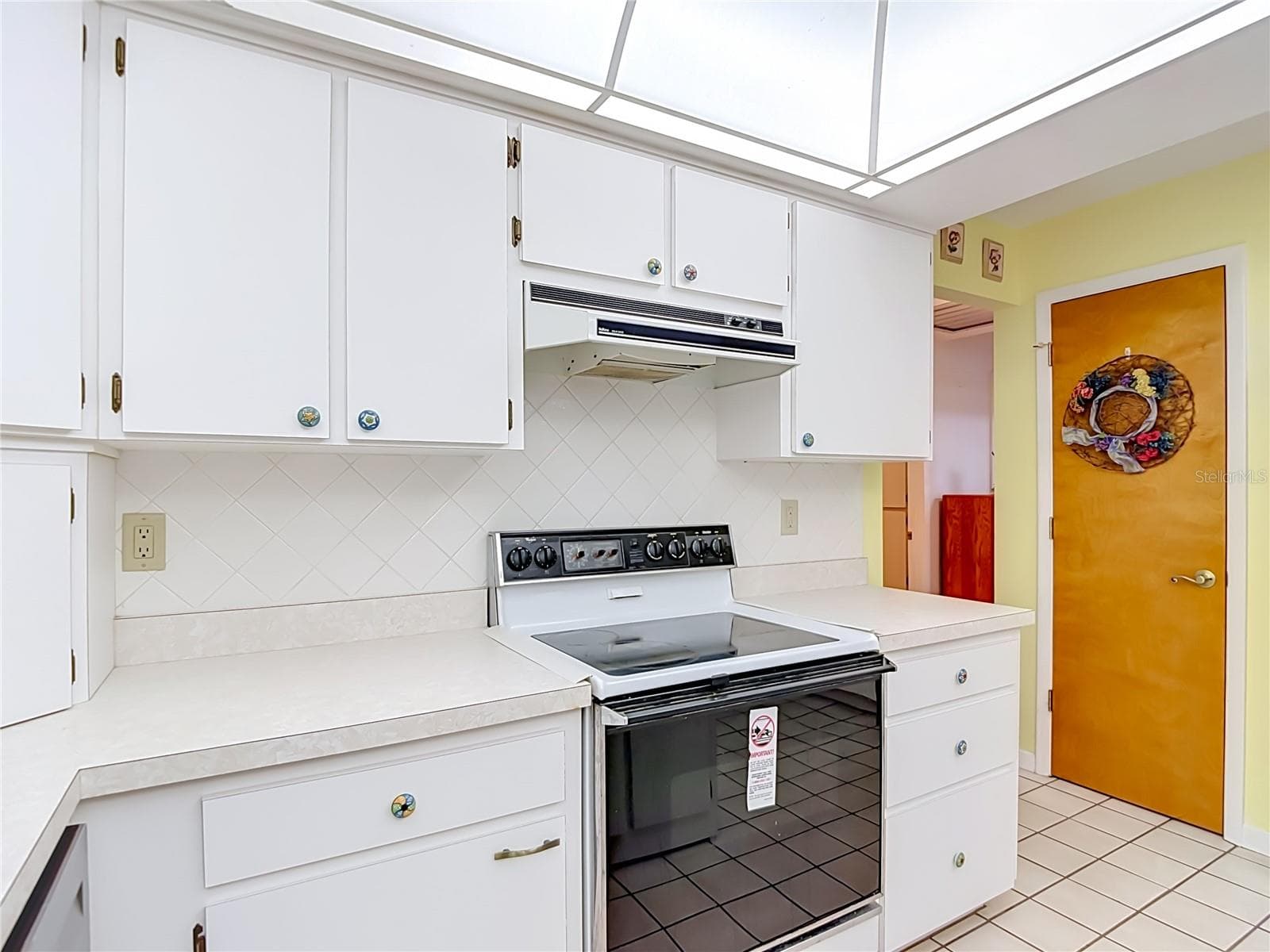 Single Family Residence at 40312 SUNBURST DR, DADE CITY, photo 25 of 75