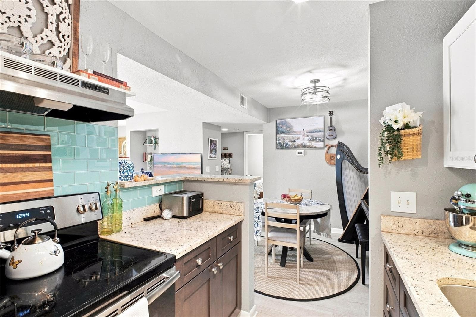 Kitchen into Dining - 455 ALT 19 S #17, PALM HARBOR