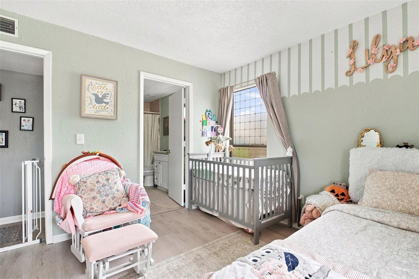 Bright and spacious Bdrm 2 with sliders to outdoor patio - 455 ALT 19 S #17, PALM HARBOR