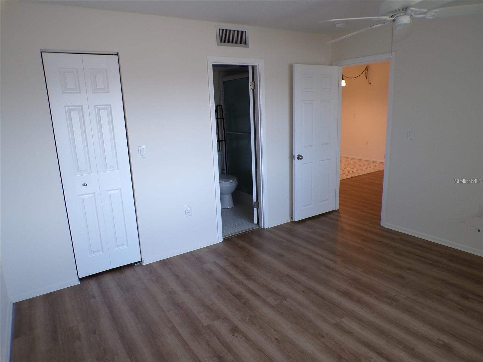 Primary Bedroom has walk in closet - 649 S TAMIAMI TRL S #304, VENICE