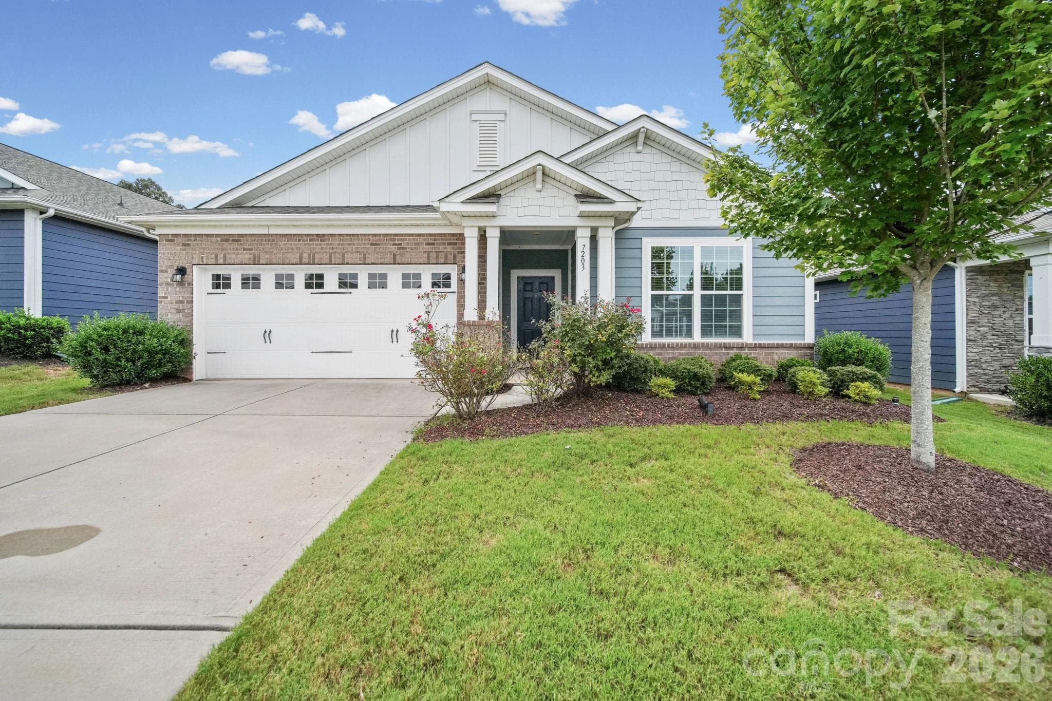 1 story living - 7203 Chrysanthemum Road, Lancaster