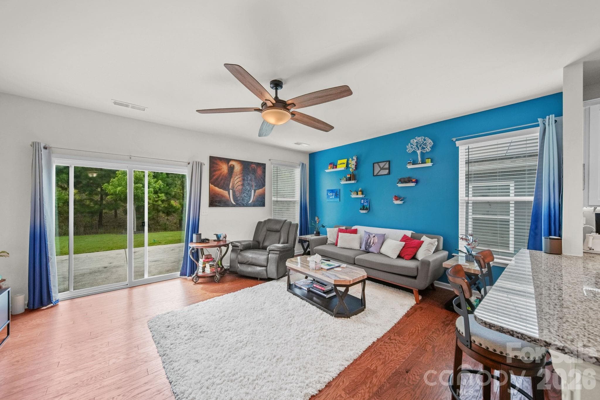 Single Family Residence at 7203 Chrysanthemum Road, Lancaster, photo 9 of 31