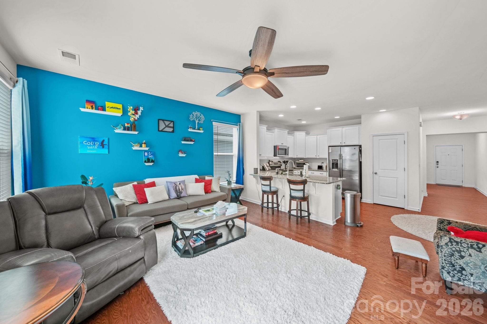 Single Family Residence at 7203 Chrysanthemum Road, Lancaster, photo 11 of 31