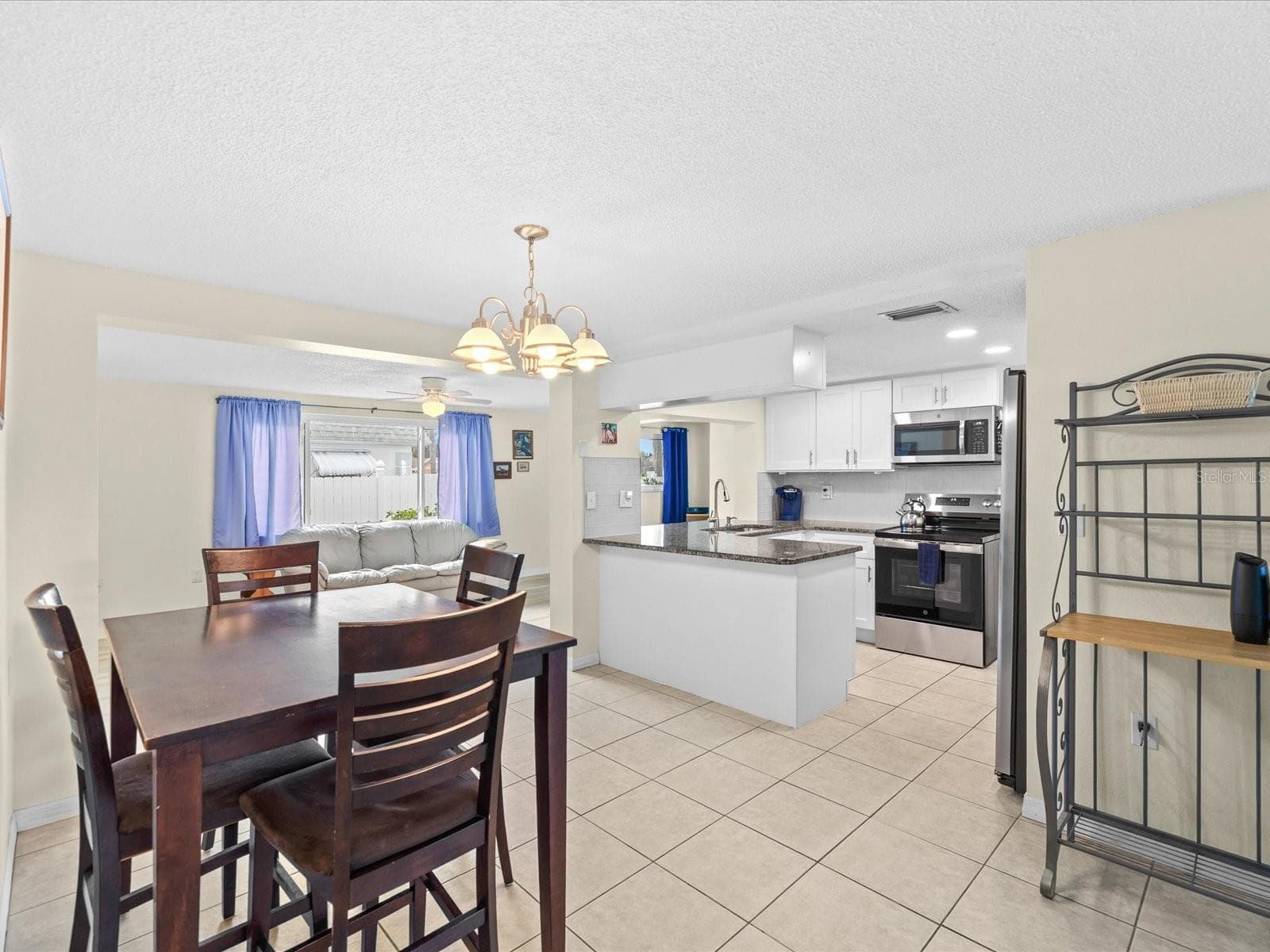 Single Family Residence at 3845 MING TREE DR, NEW PORT RICHEY, photo 8 of 41