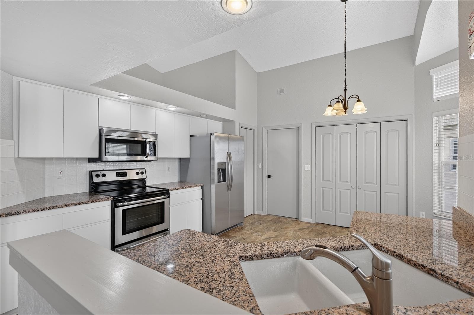 Single Family Residence at 9387 FRENCH QUARTERS CIR, WEEKI WACHEE, photo 10 of 53