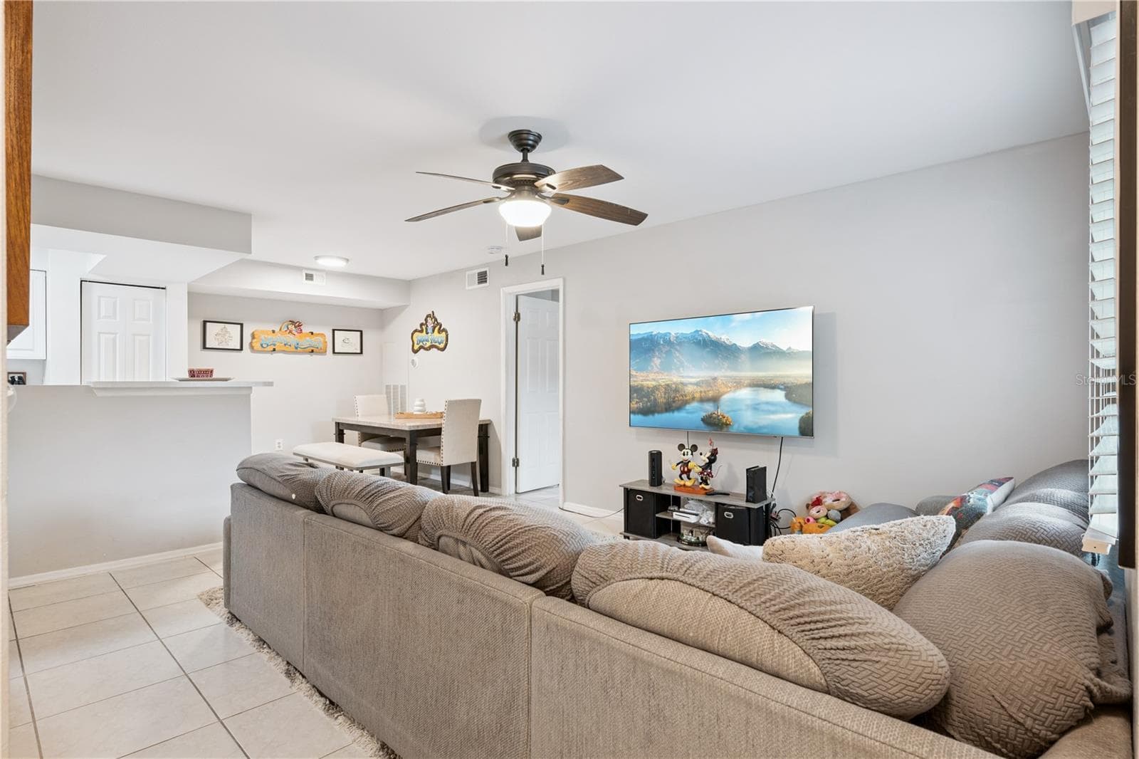 Condominium at 3012 PARKWAY BLVD #203, KISSIMMEE, photo 11 of 49