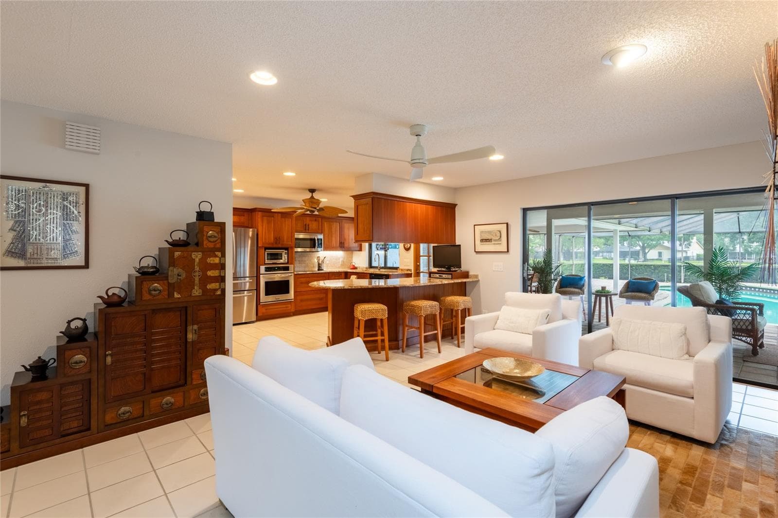 Single Family Residence at 16509 E COURSE DR, TAMPA, photo 8 of 50