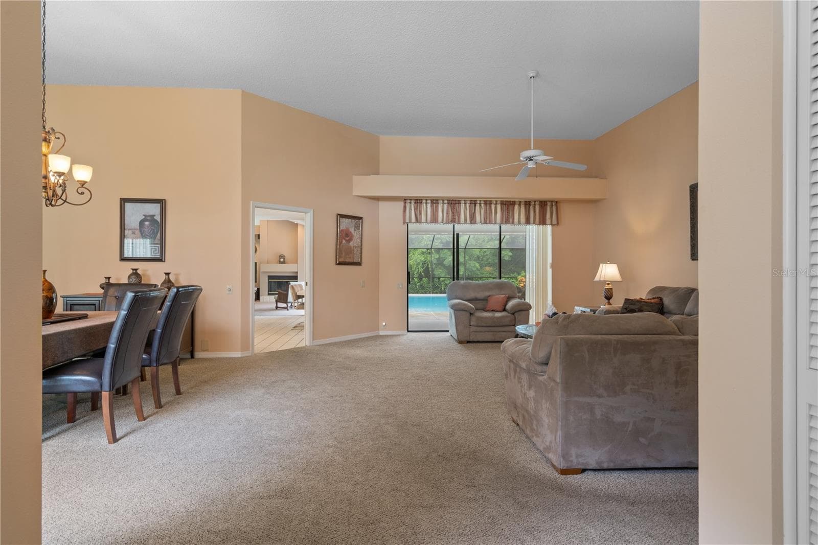 Single Family Residence at 3225 GLENWOOD CIR, HOLIDAY, photo 6 of 60