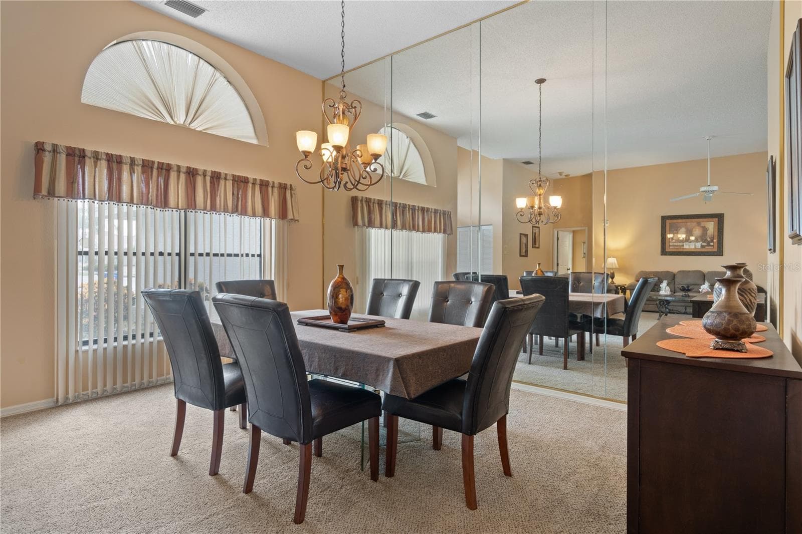 Single Family Residence at 3225 GLENWOOD CIR, HOLIDAY, photo 13 of 60