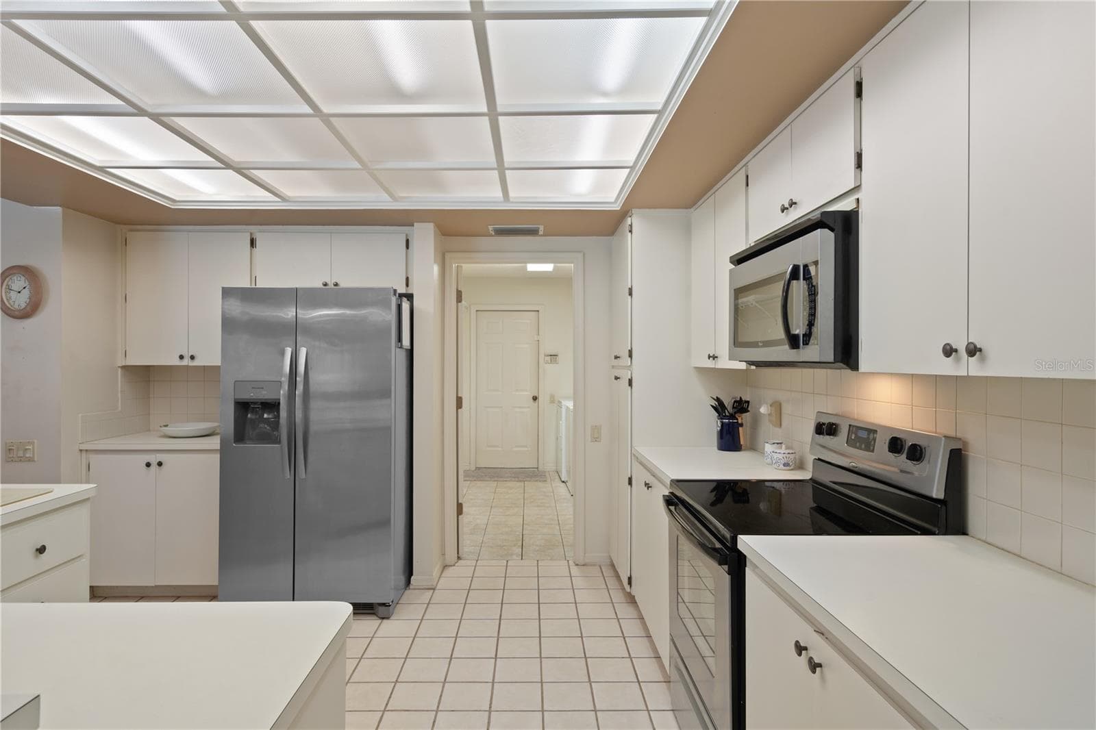 Single Family Residence at 3225 GLENWOOD CIR, HOLIDAY, photo 22 of 60
