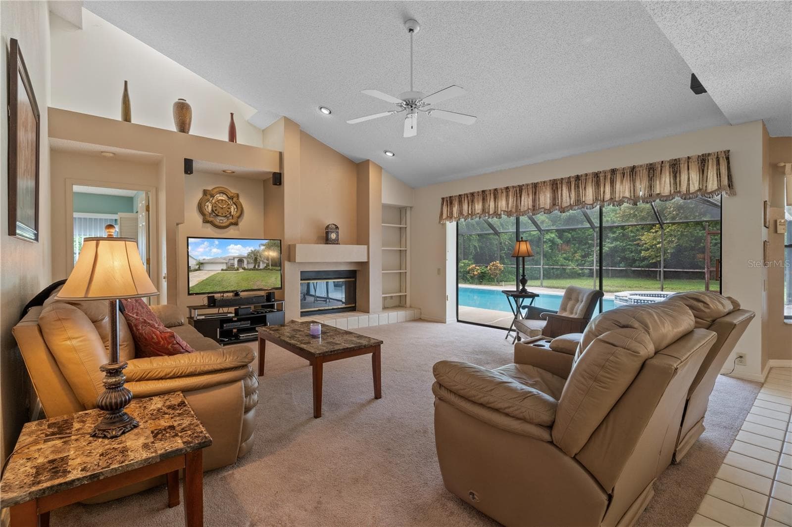 Single Family Residence at 3225 GLENWOOD CIR, HOLIDAY, photo 23 of 60