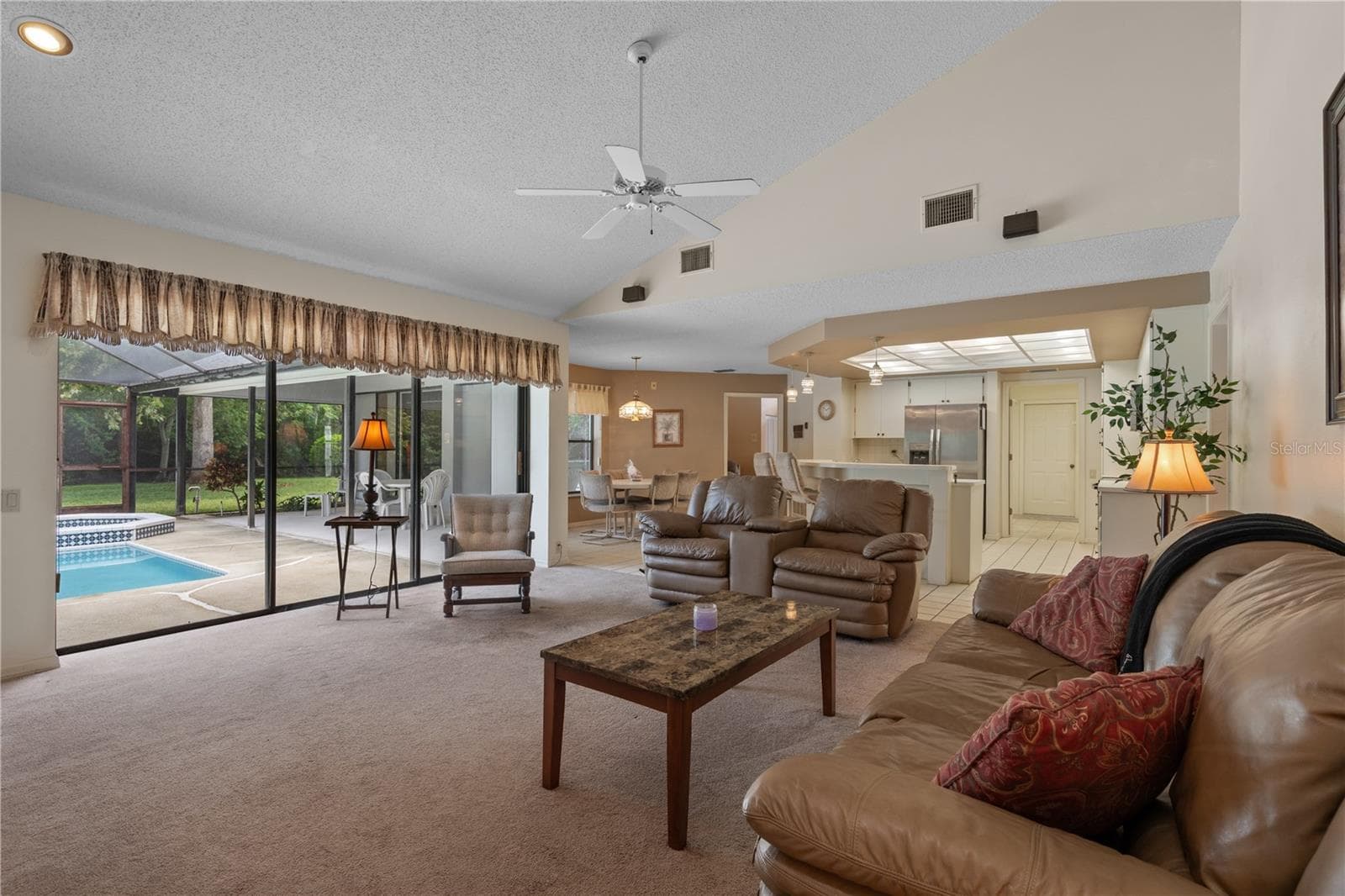 Single Family Residence at 3225 GLENWOOD CIR, HOLIDAY, photo 26 of 60