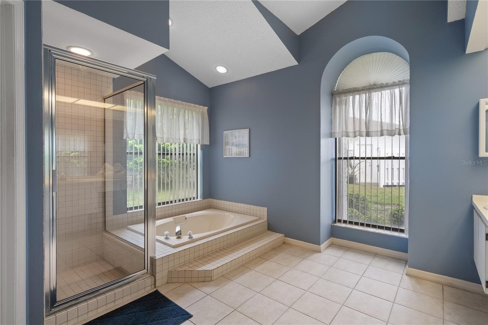 Single Family Residence at 3225 GLENWOOD CIR, HOLIDAY, photo 31 of 60