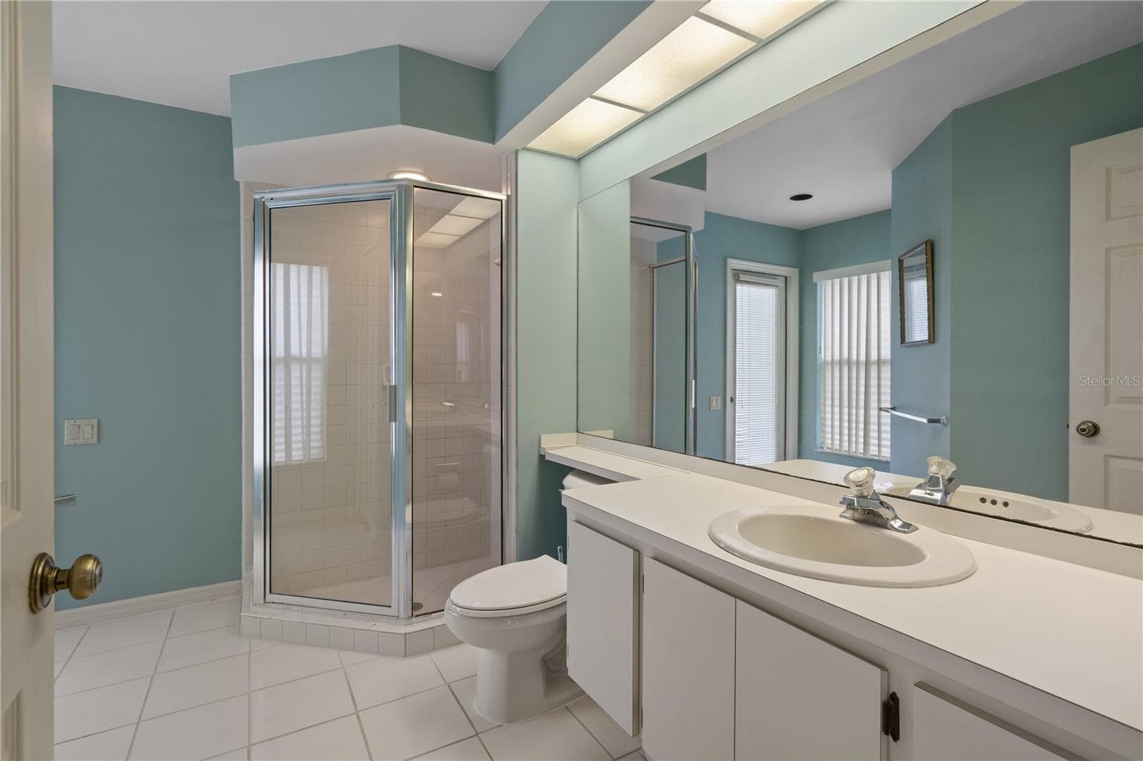 Single Family Residence at 3225 GLENWOOD CIR, HOLIDAY, photo 38 of 60