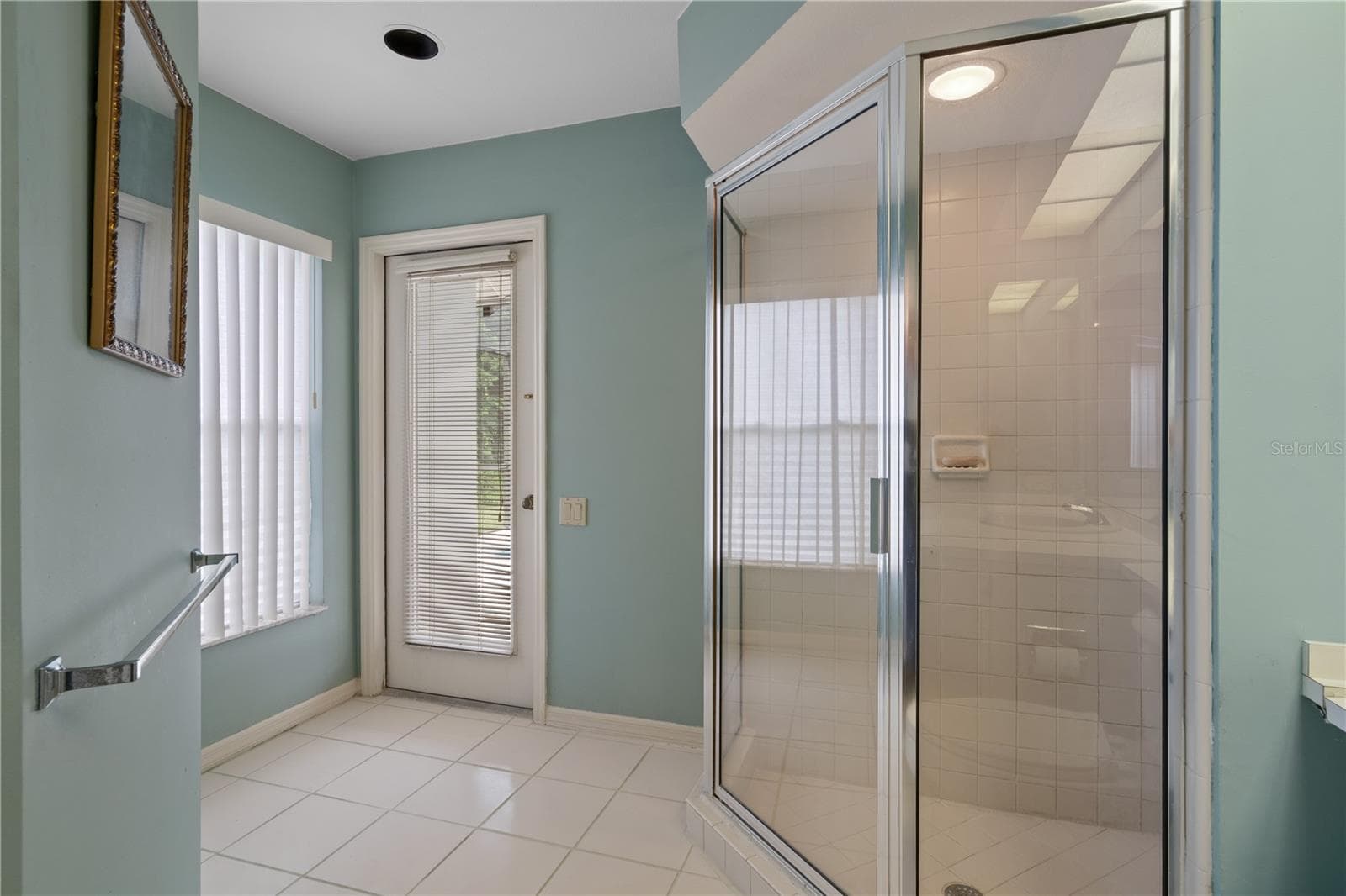 Single Family Residence at 3225 GLENWOOD CIR, HOLIDAY, photo 39 of 60