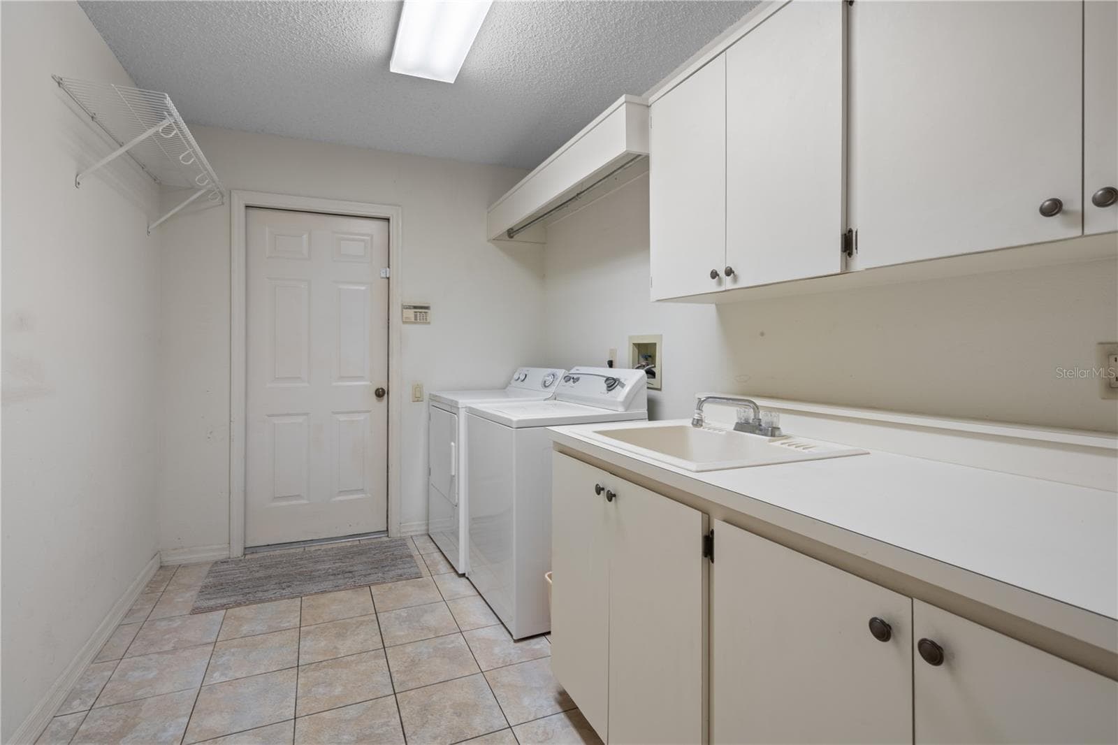 Single Family Residence at 3225 GLENWOOD CIR, HOLIDAY, photo 49 of 60