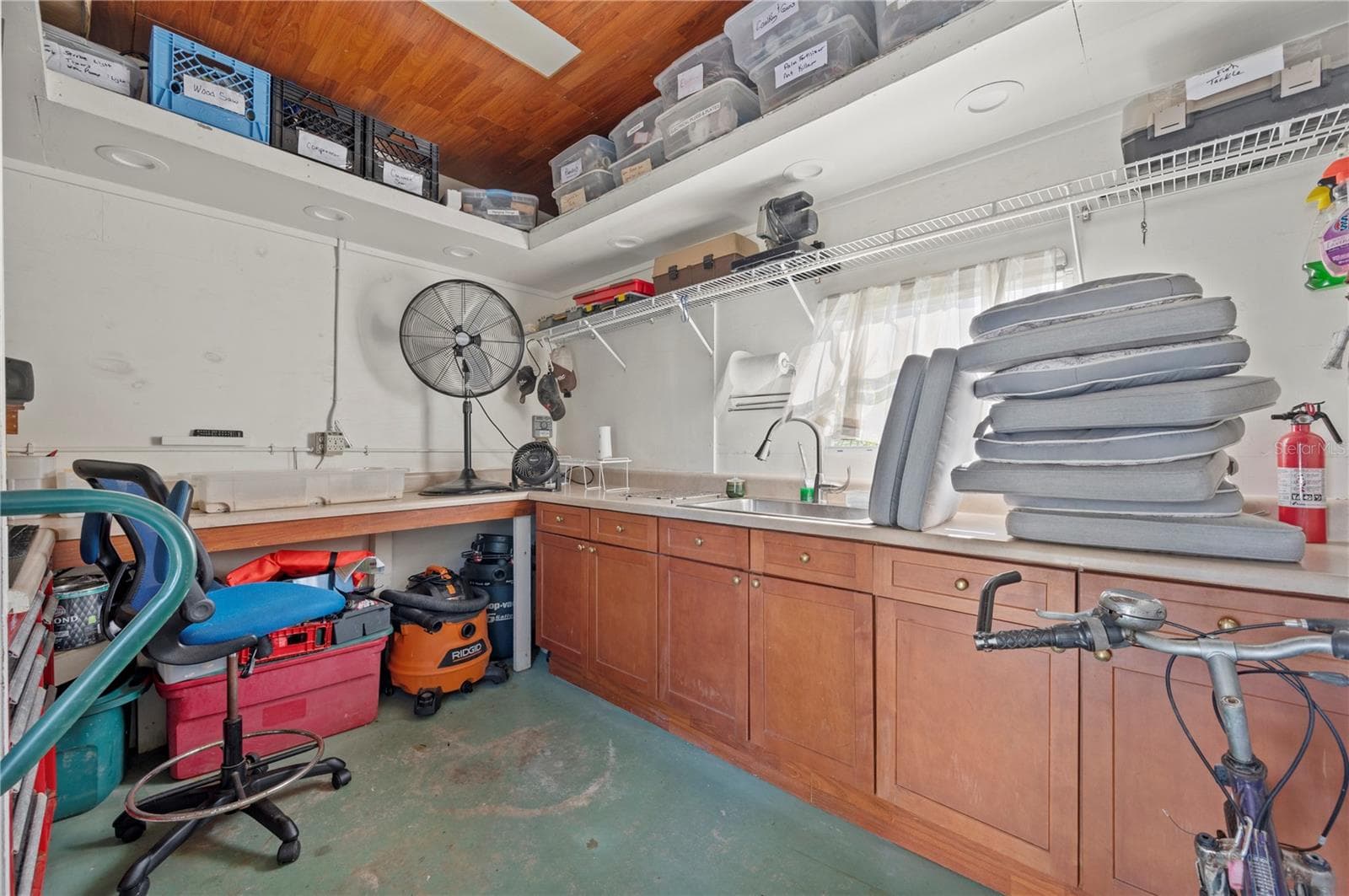Shed - 39 EMDEN CIR, PUNTA GORDA