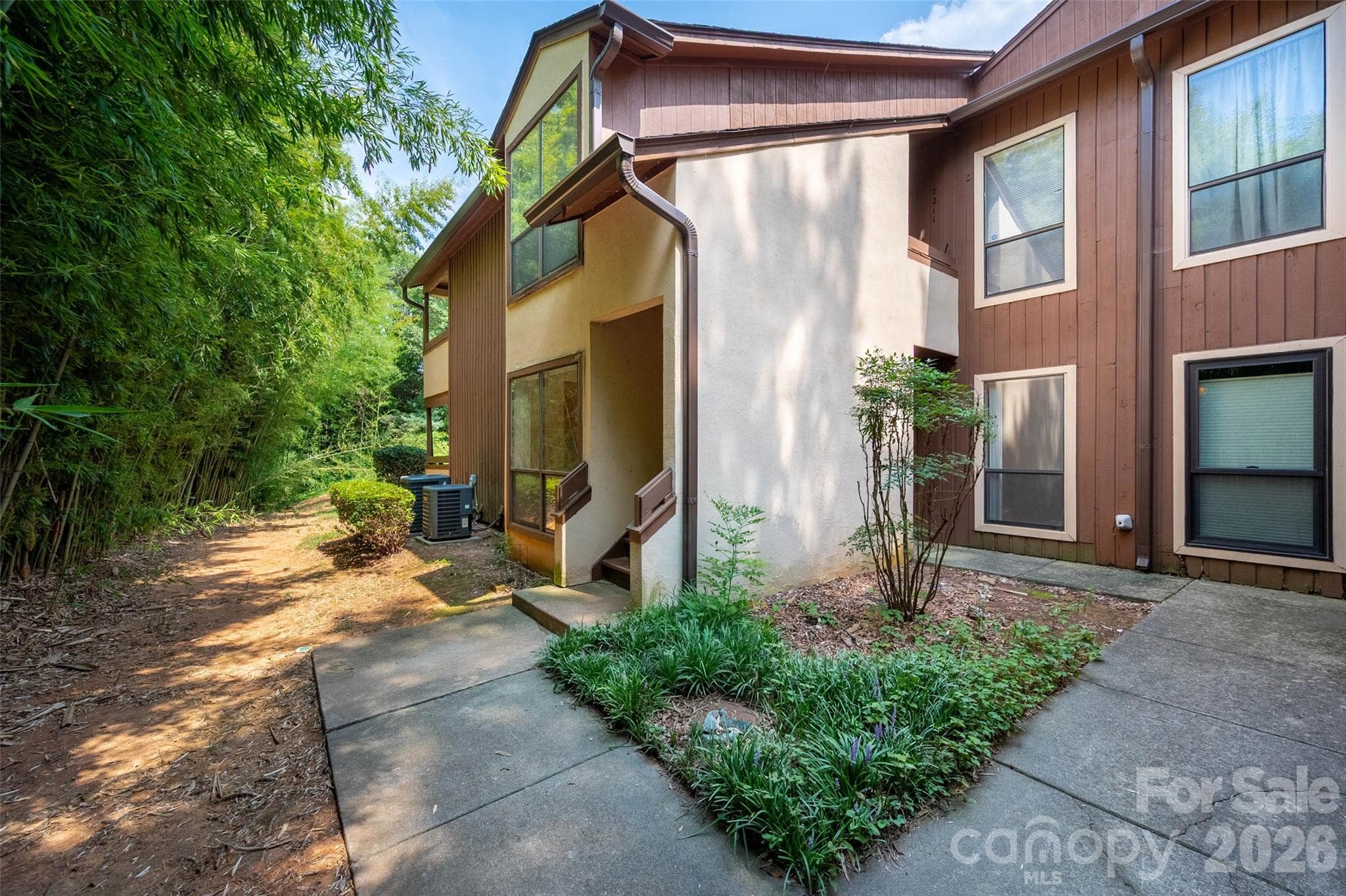 7203 Winery Lane