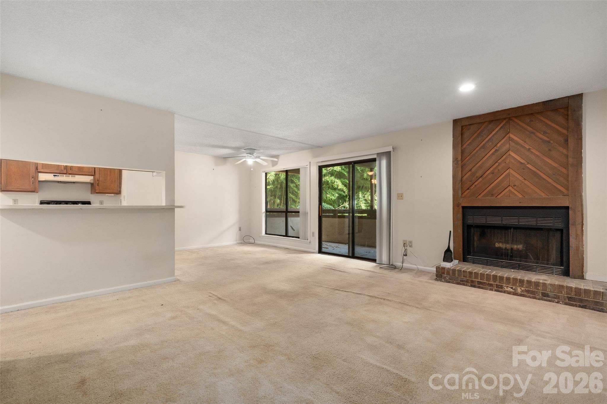 Condominium at 7203 Winery Lane, Charlotte, photo 5 of 38