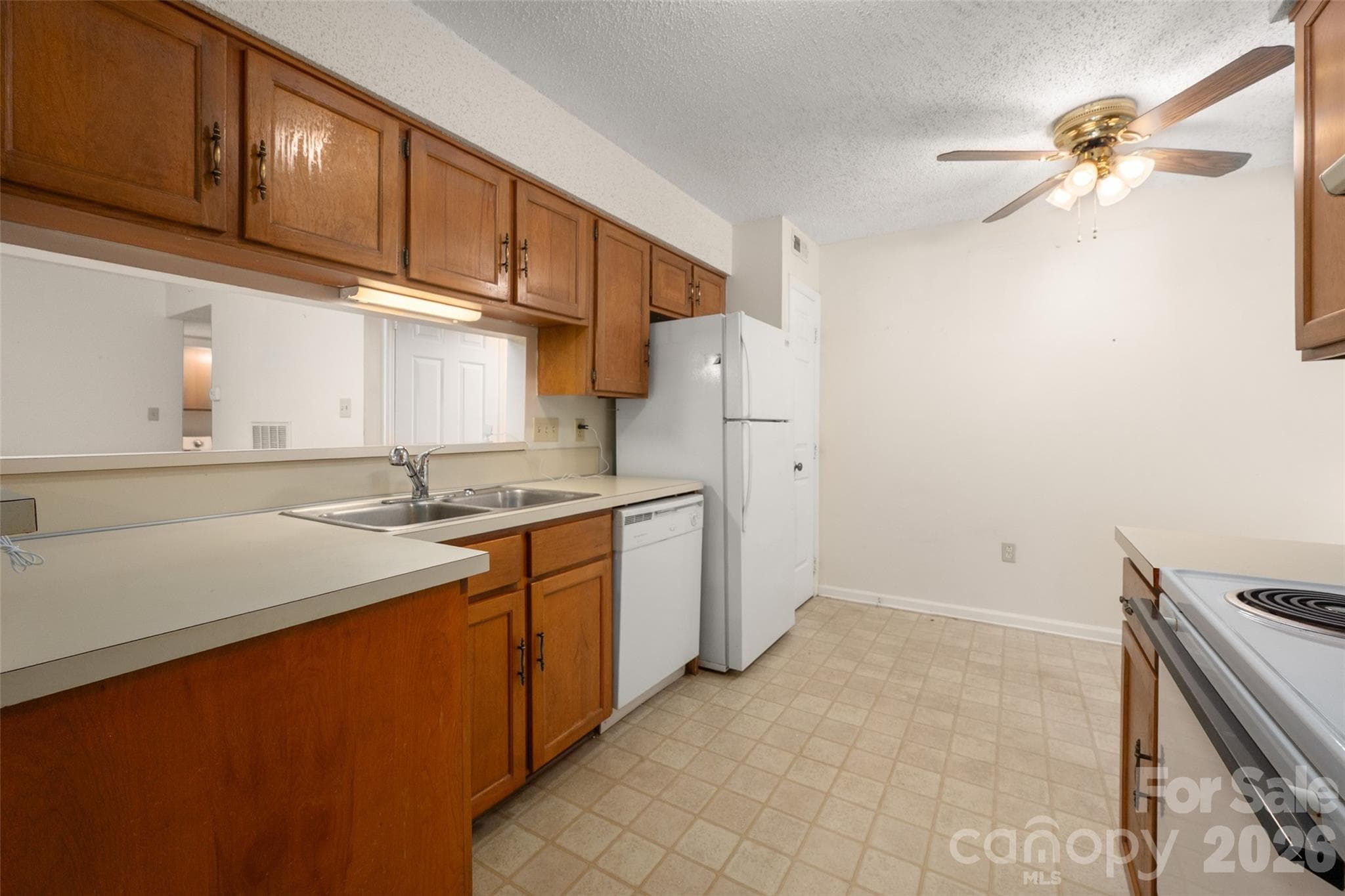 Condominium at 7203 Winery Lane, Charlotte, photo 12 of 38