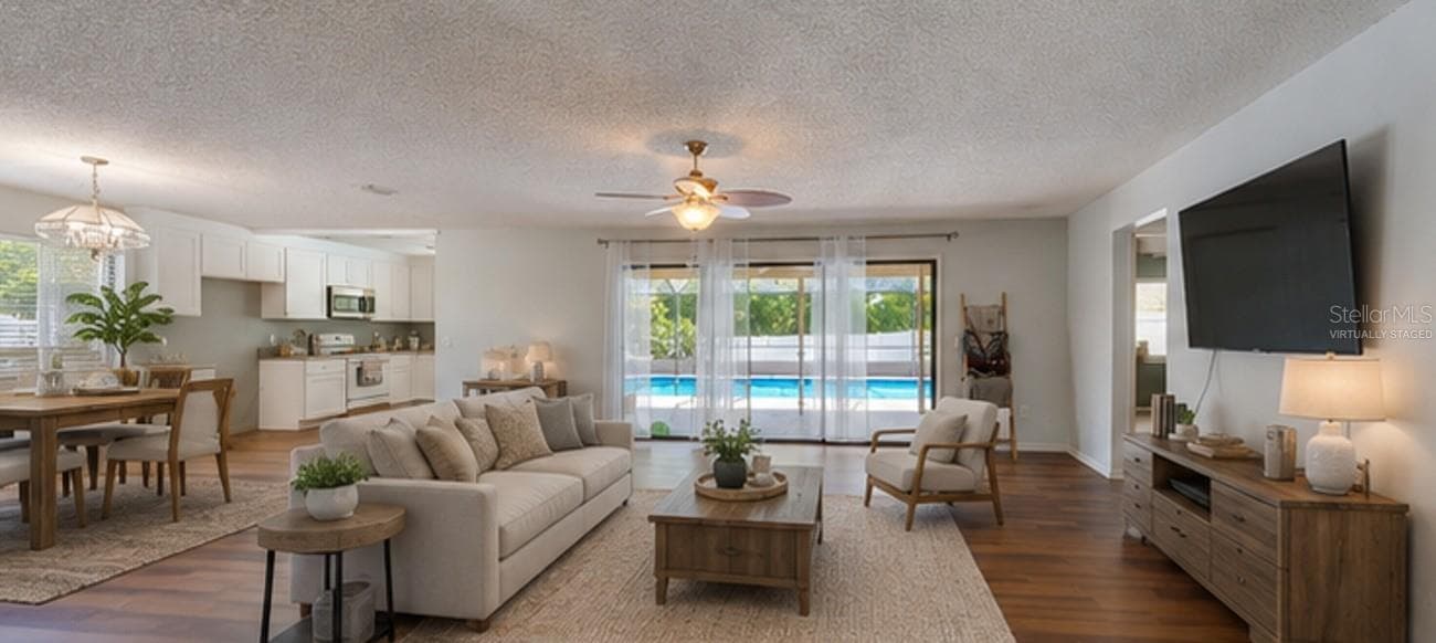 Virtually Staged - Imagine yourself home! - 1040 W VILLAGE GREEN RD, DELAND