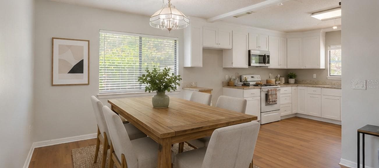 Virtually Staged - 1040 W VILLAGE GREEN RD, DELAND