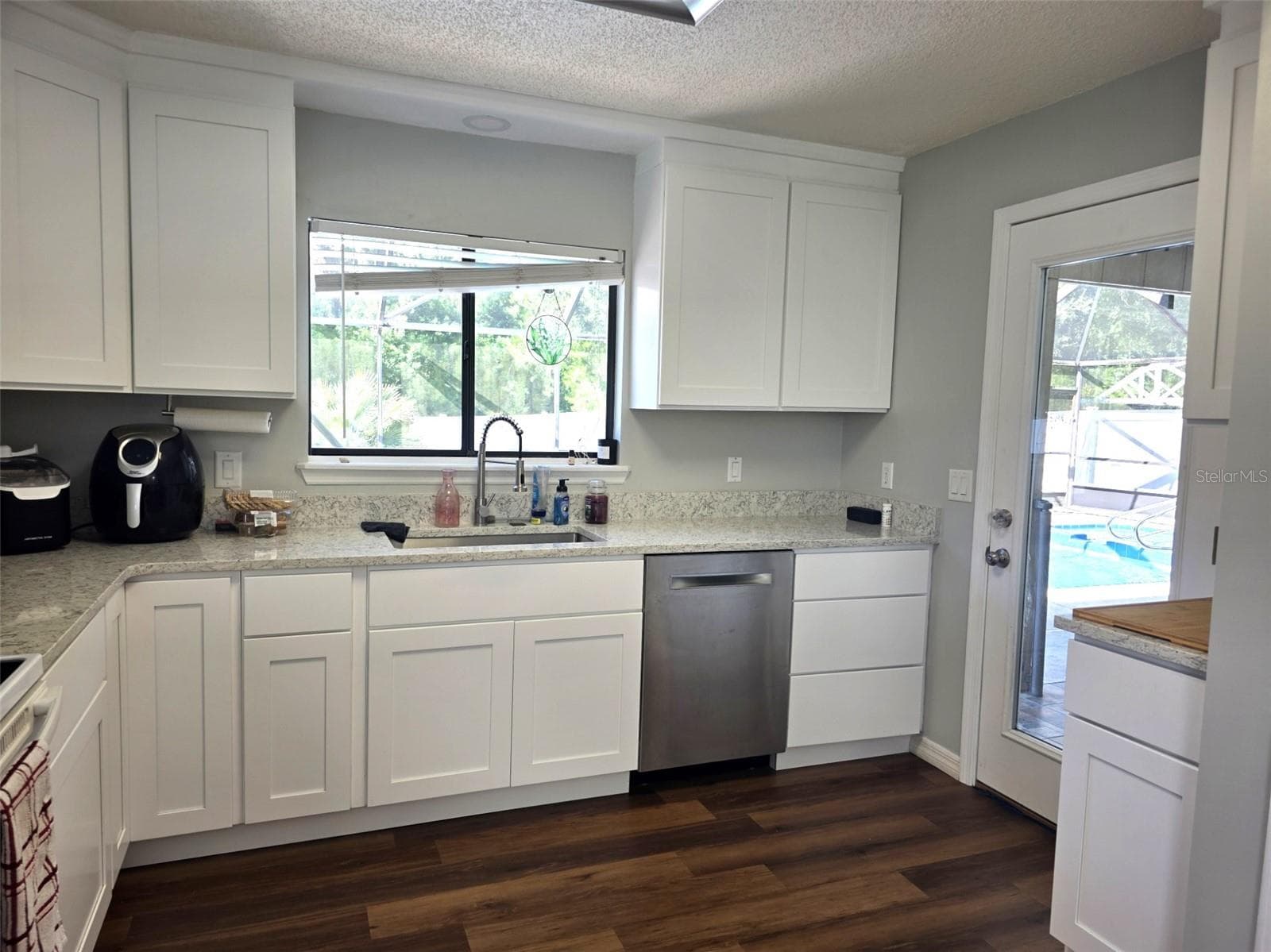 Door to porch/pool - 1040 W VILLAGE GREEN RD, DELAND