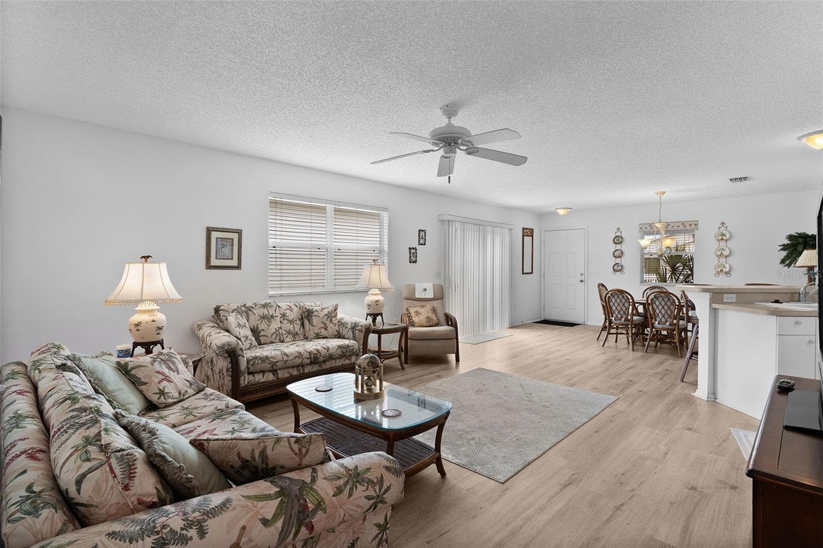 Villa at 17362 SE 78TH HARMONY CIR, THE VILLAGES, photo 11 of 36