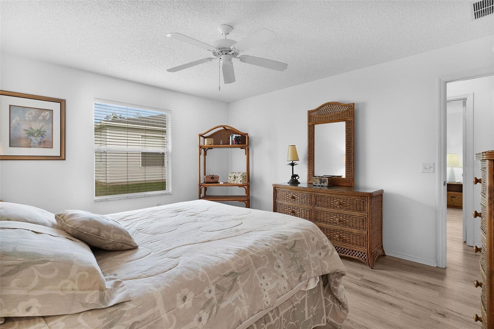 Villa at 17362 SE 78TH HARMONY CIR, THE VILLAGES, photo 21 of 36