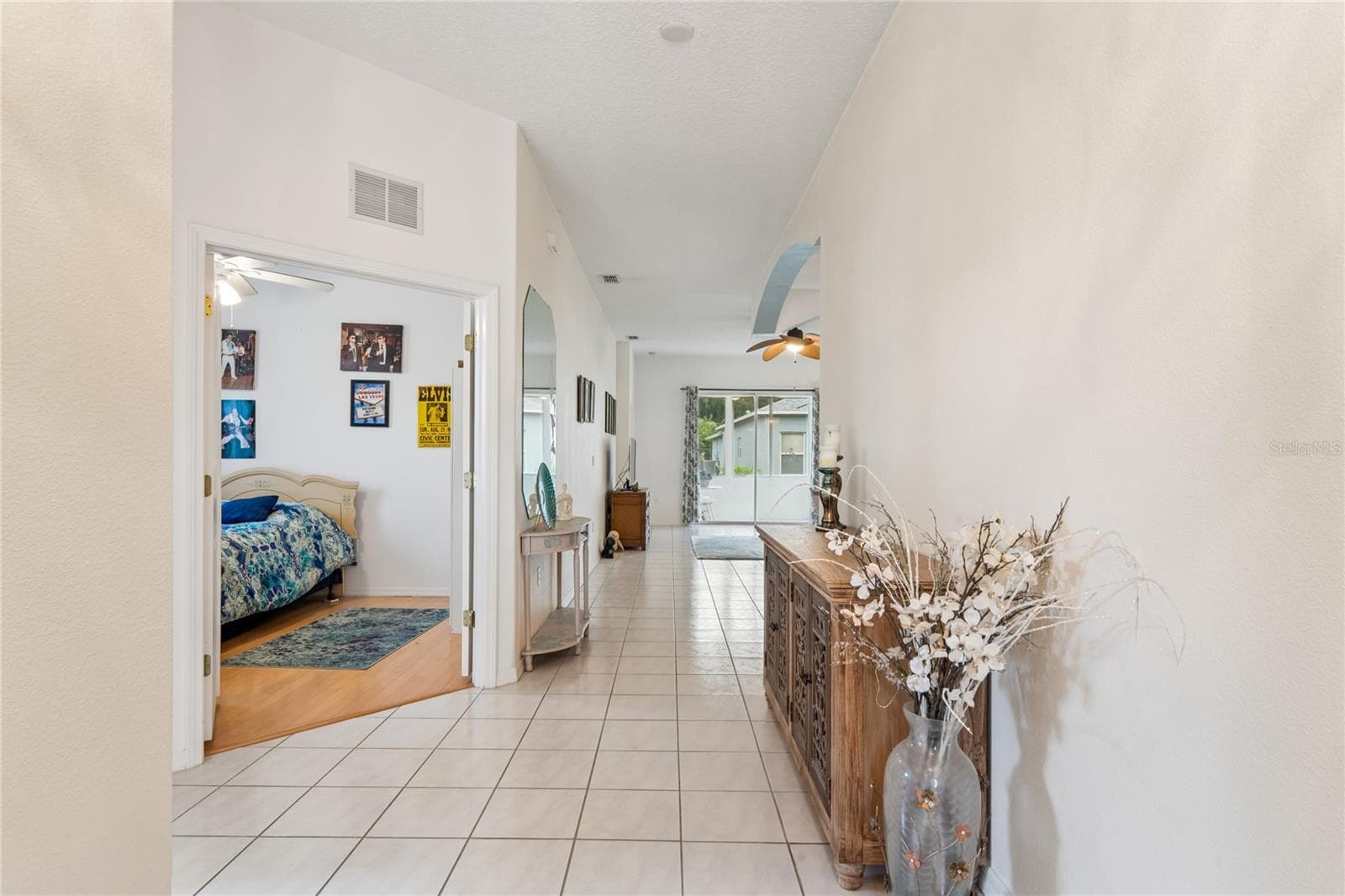 FOYER LOOKING INTO LIVING AREA - SUMMERTREE PRCL 03A PH 02, NEW PORT RICHEY