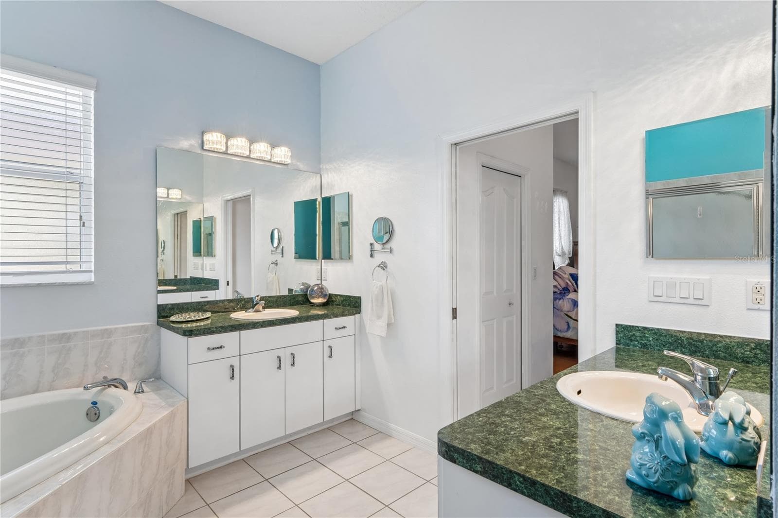 INDIVIDUAL VANITIES - SUMMERTREE PRCL 03A PH 02, NEW PORT RICHEY