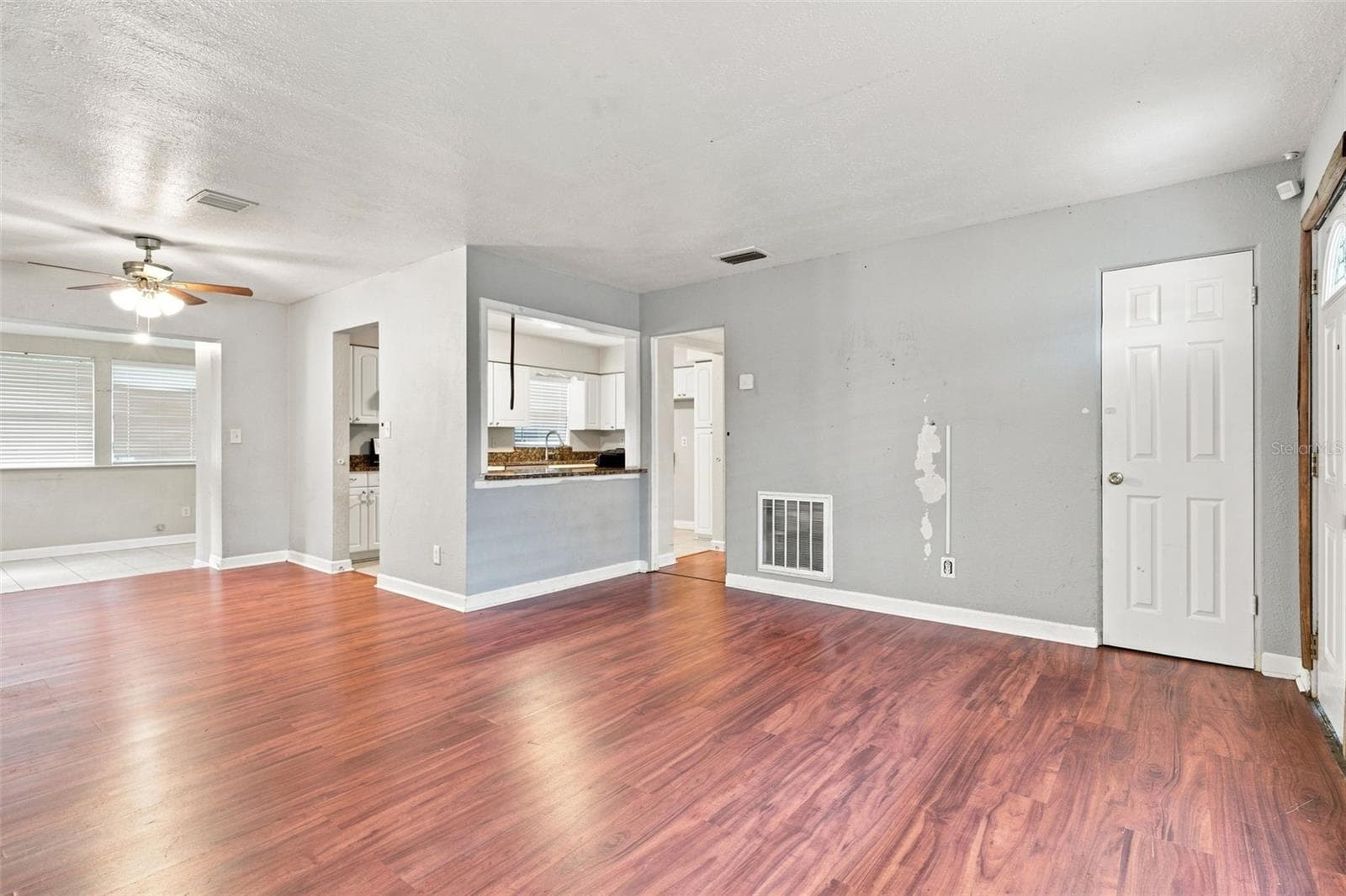 Single Family Residence at 3519 CALUMET DR, ORLANDO, photo 4 of 32