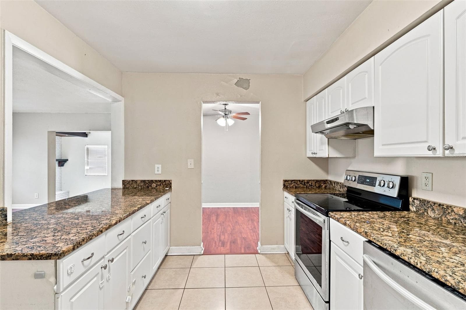 Single Family Residence at 3519 CALUMET DR, ORLANDO, photo 14 of 32
