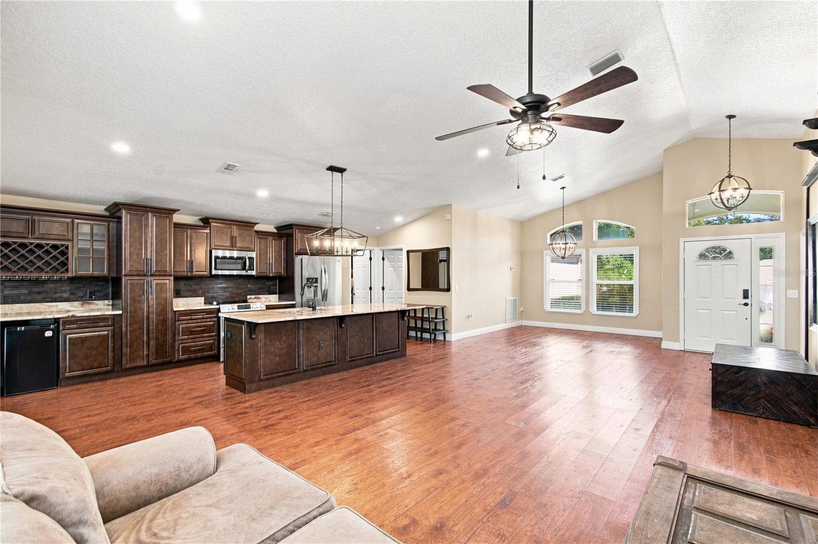 Single Family Residence at 16140 DENHAM CT, CLERMONT, photo 7 of 68
