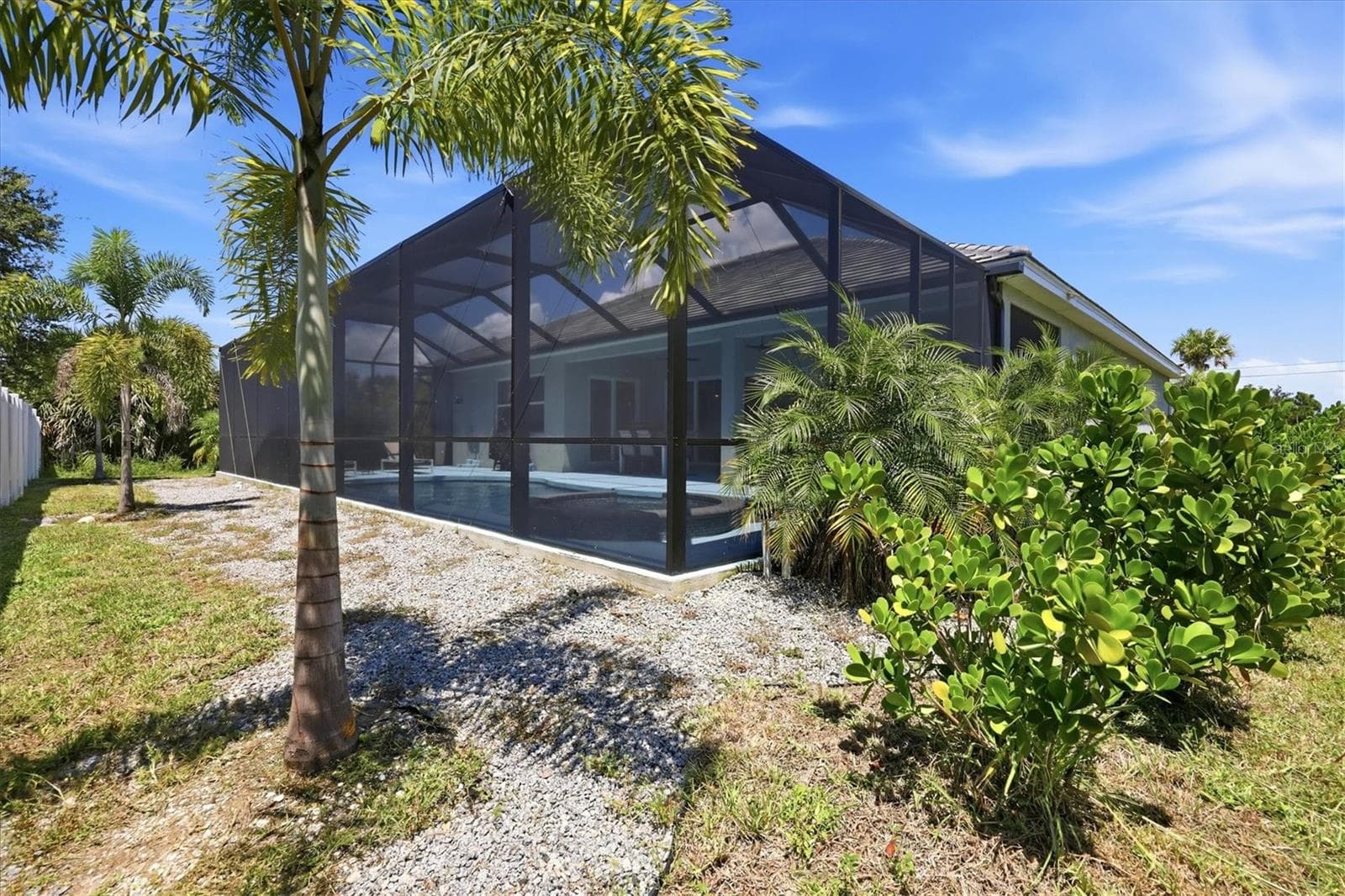 Single Family Residence at 14291 BARBAROSSA LN, PORT CHARLOTTE, photo 37 of 41