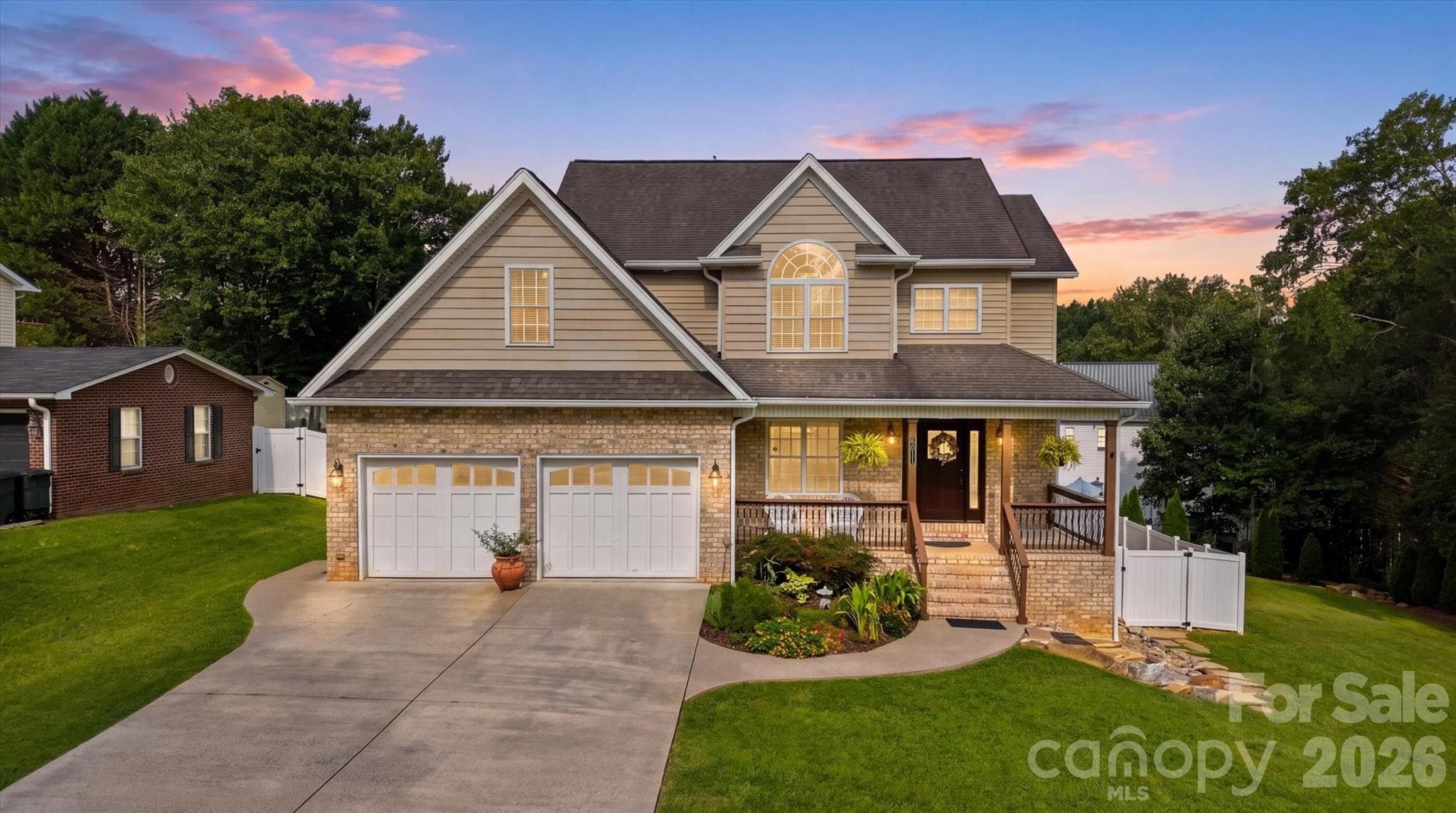 Welcome Home - 6011 Dockside Drive, Hickory