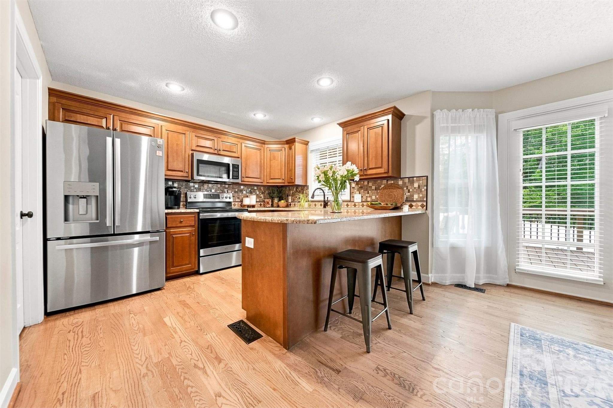 Single Family Residence at 6011 Dockside Drive, Hickory, photo 13 of 48