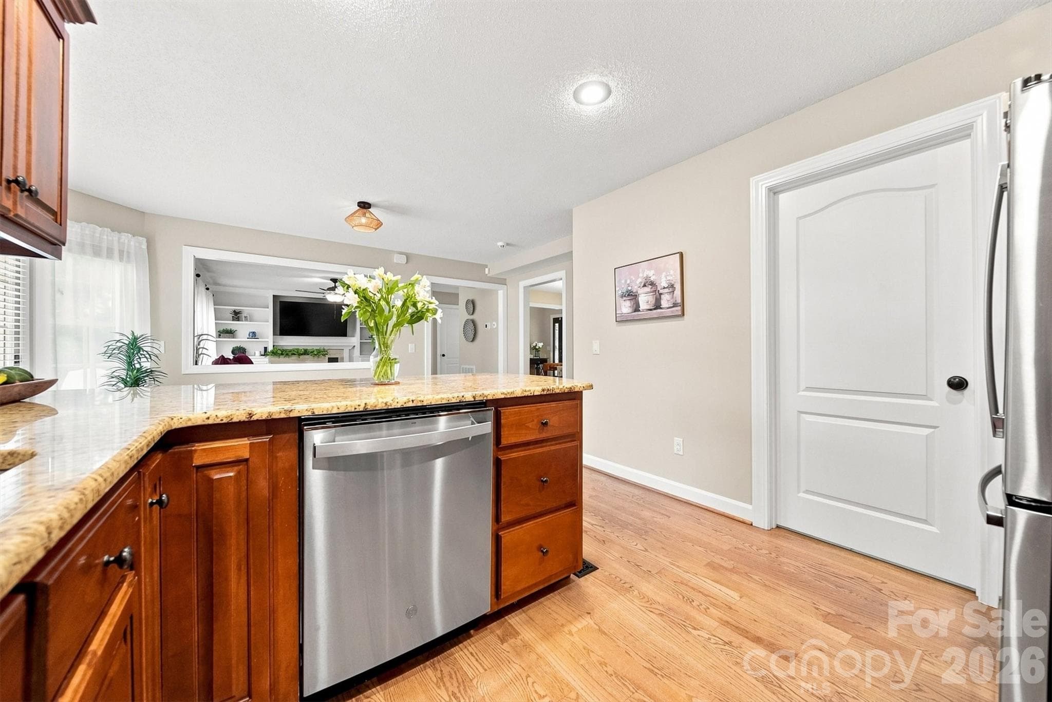 Single Family Residence at 6011 Dockside Drive, Hickory, photo 14 of 48