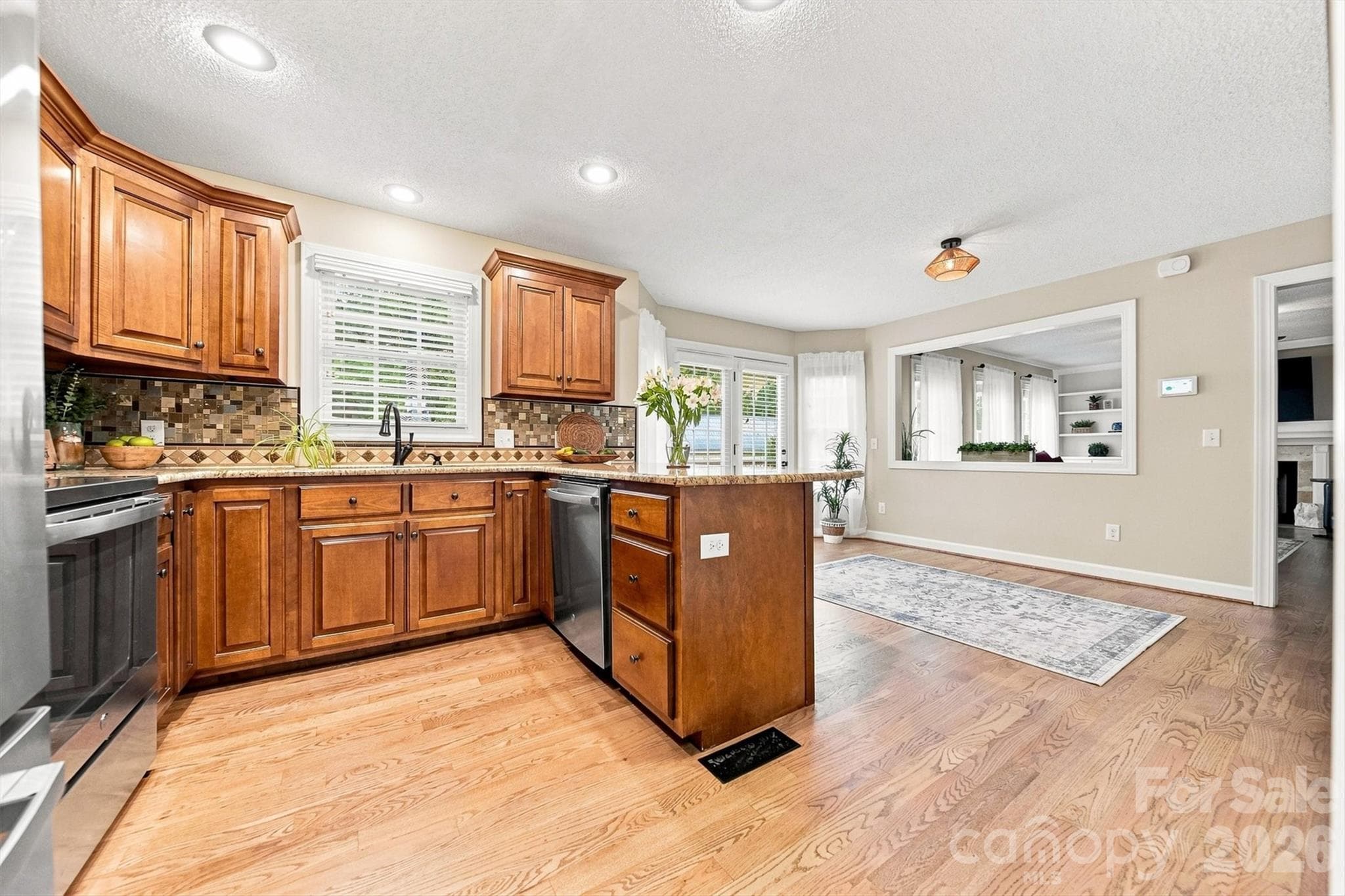 Single Family Residence at 6011 Dockside Drive, Hickory, photo 15 of 48