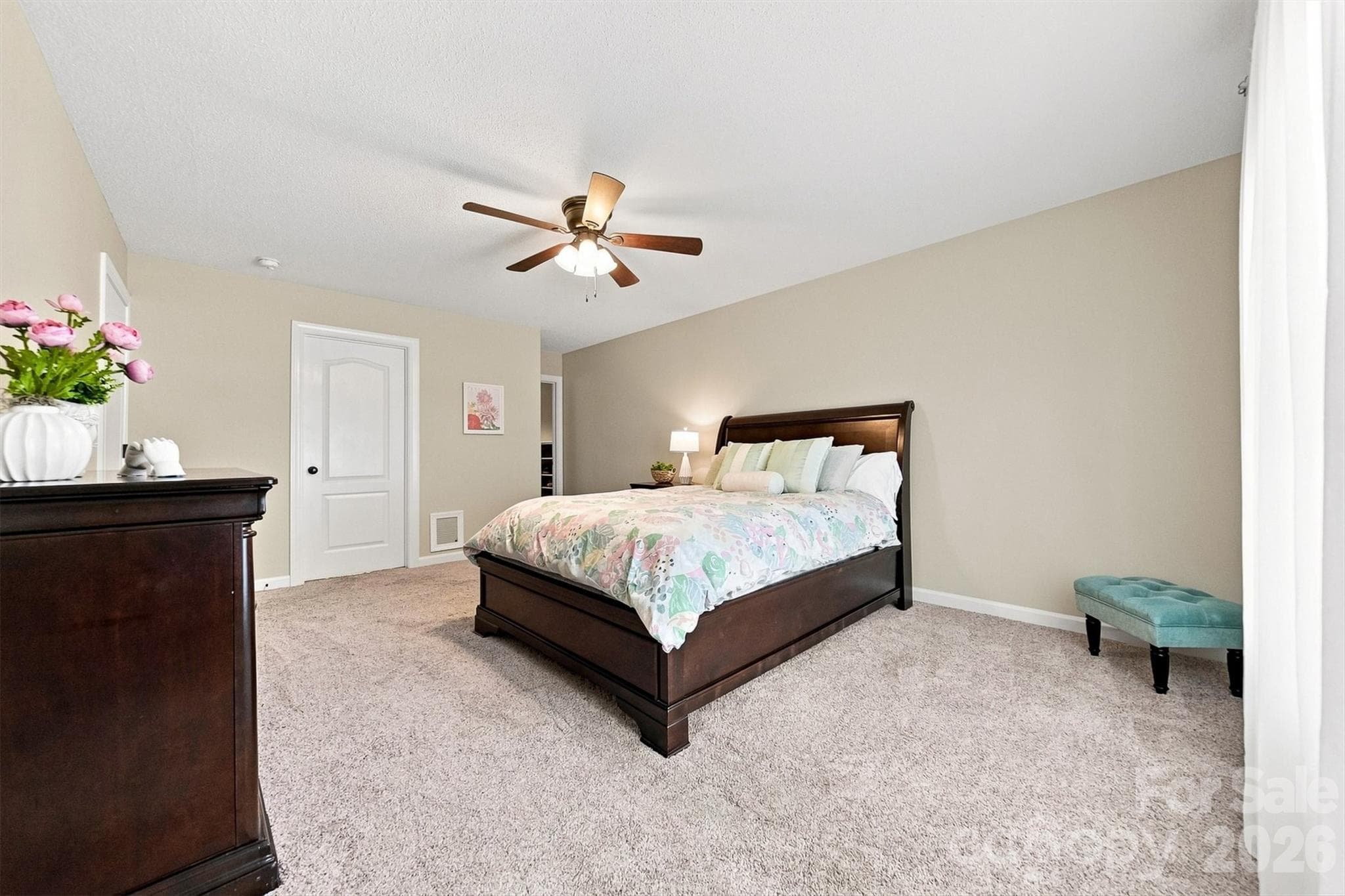 Single Family Residence at 6011 Dockside Drive, Hickory, photo 19 of 48