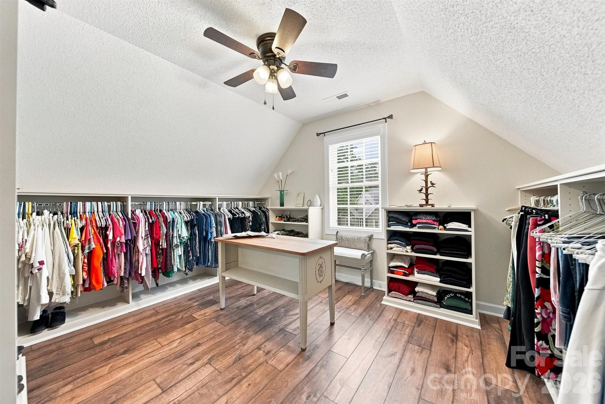 Single Family Residence at 6011 Dockside Drive, Hickory, photo 22 of 48