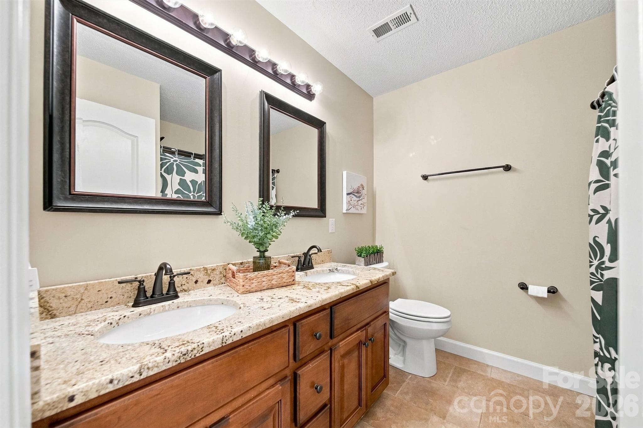 Single Family Residence at 6011 Dockside Drive, Hickory, photo 29 of 48