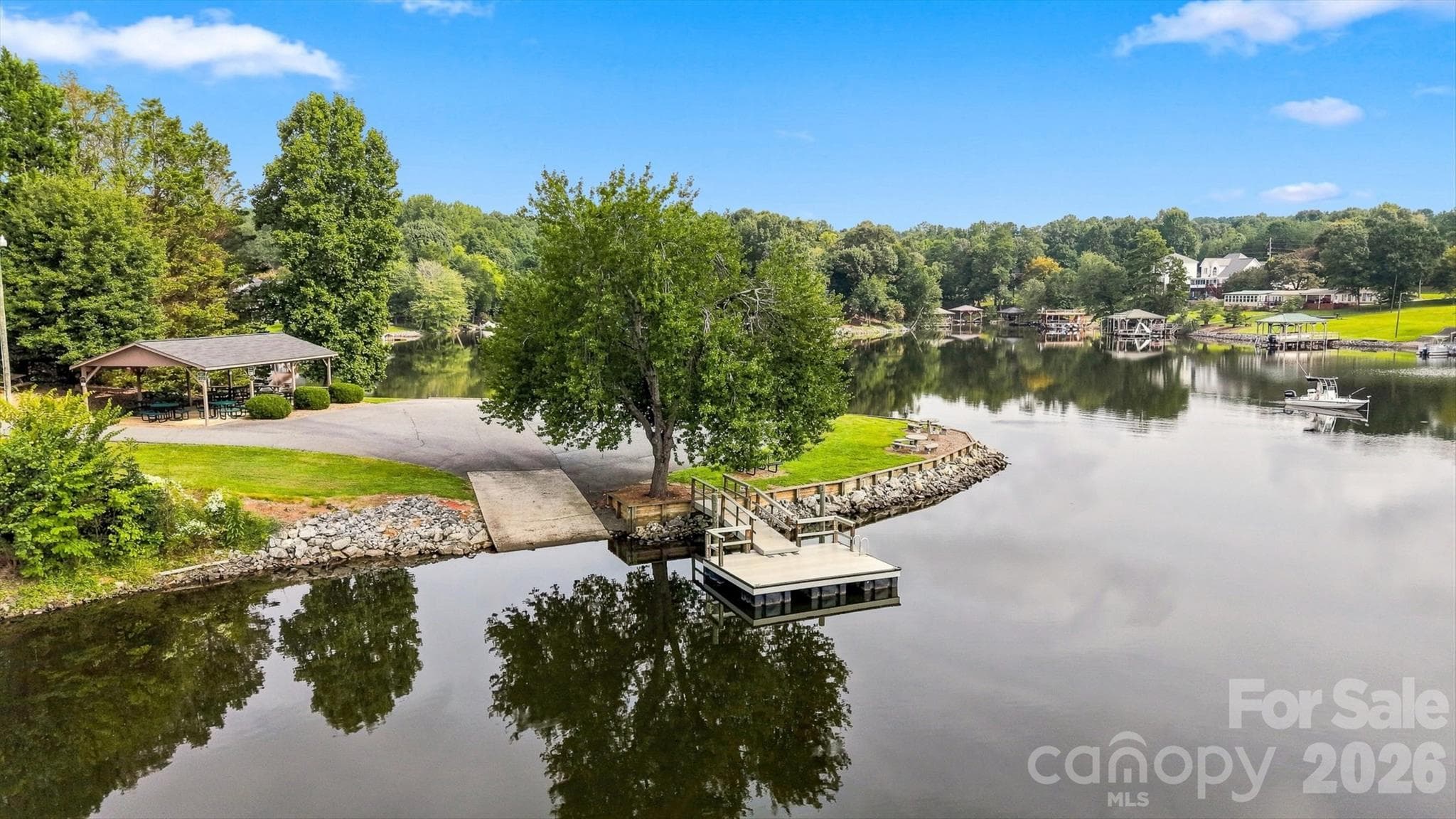Boat Ramp and Dock at Community Lake Access - 6011 Dockside Drive, Hickory