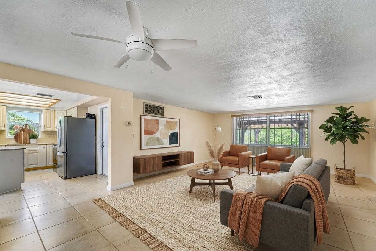 Single Family Residence at 8542 BETTY ST, PORT RICHEY, photo 3 of 33
