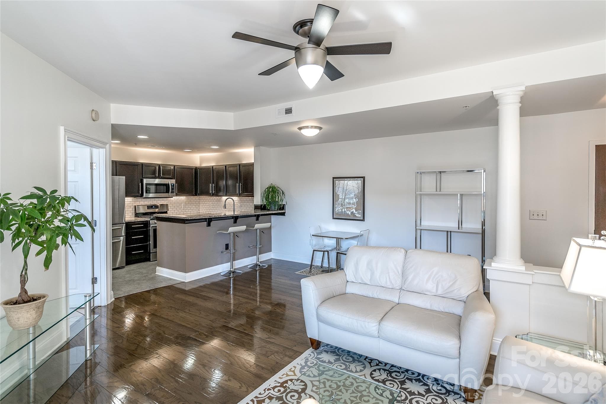 Condominium at 718 W Trade Street, Charlotte, photo 3 of 41