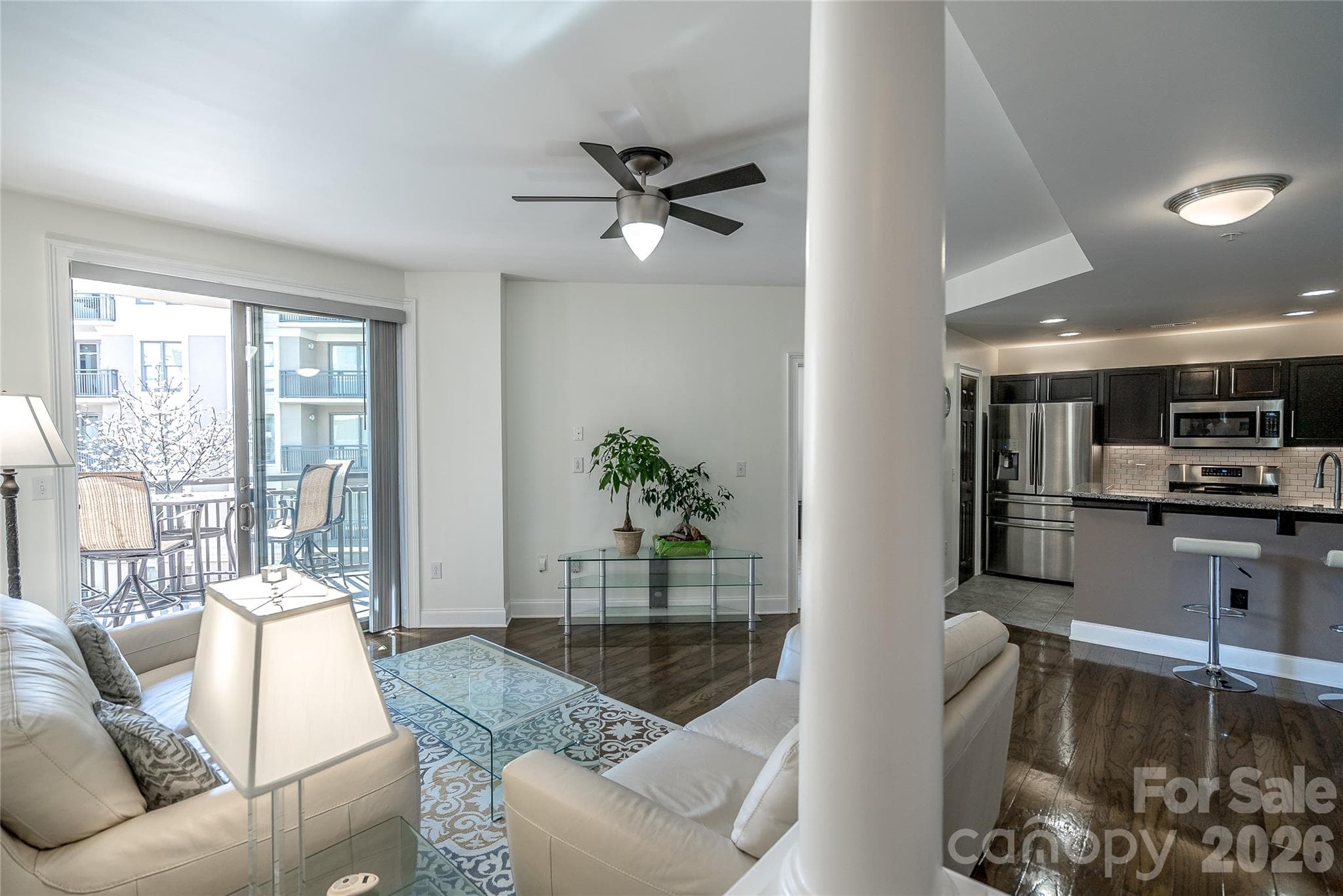 Condominium at 718 W Trade Street, Charlotte, photo 4 of 41