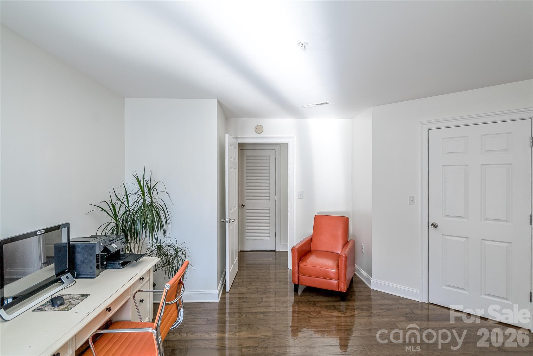 Condominium at 718 W Trade Street, Charlotte, photo 15 of 41