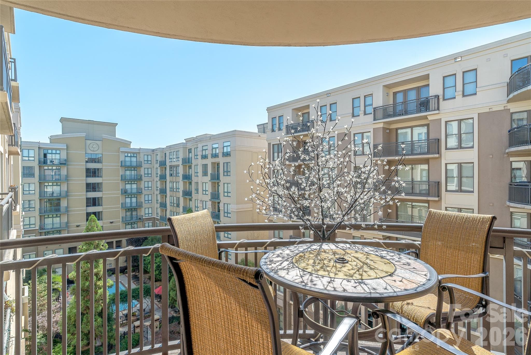 Condominium at 718 W Trade Street, Charlotte, photo 19 of 41