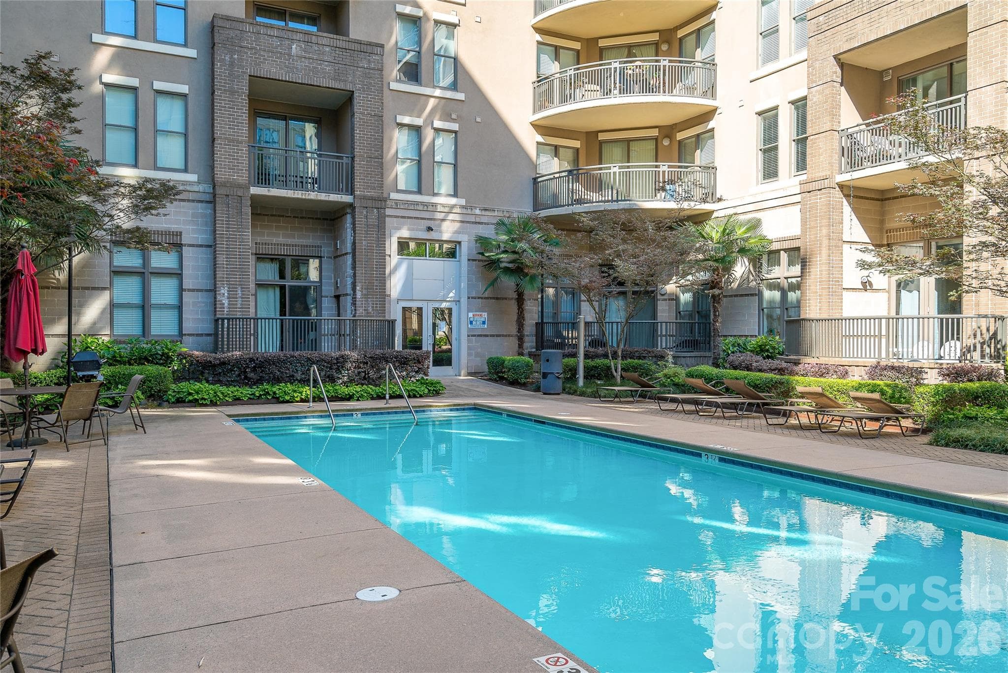 Condominium at 718 W Trade Street, Charlotte, photo 22 of 41